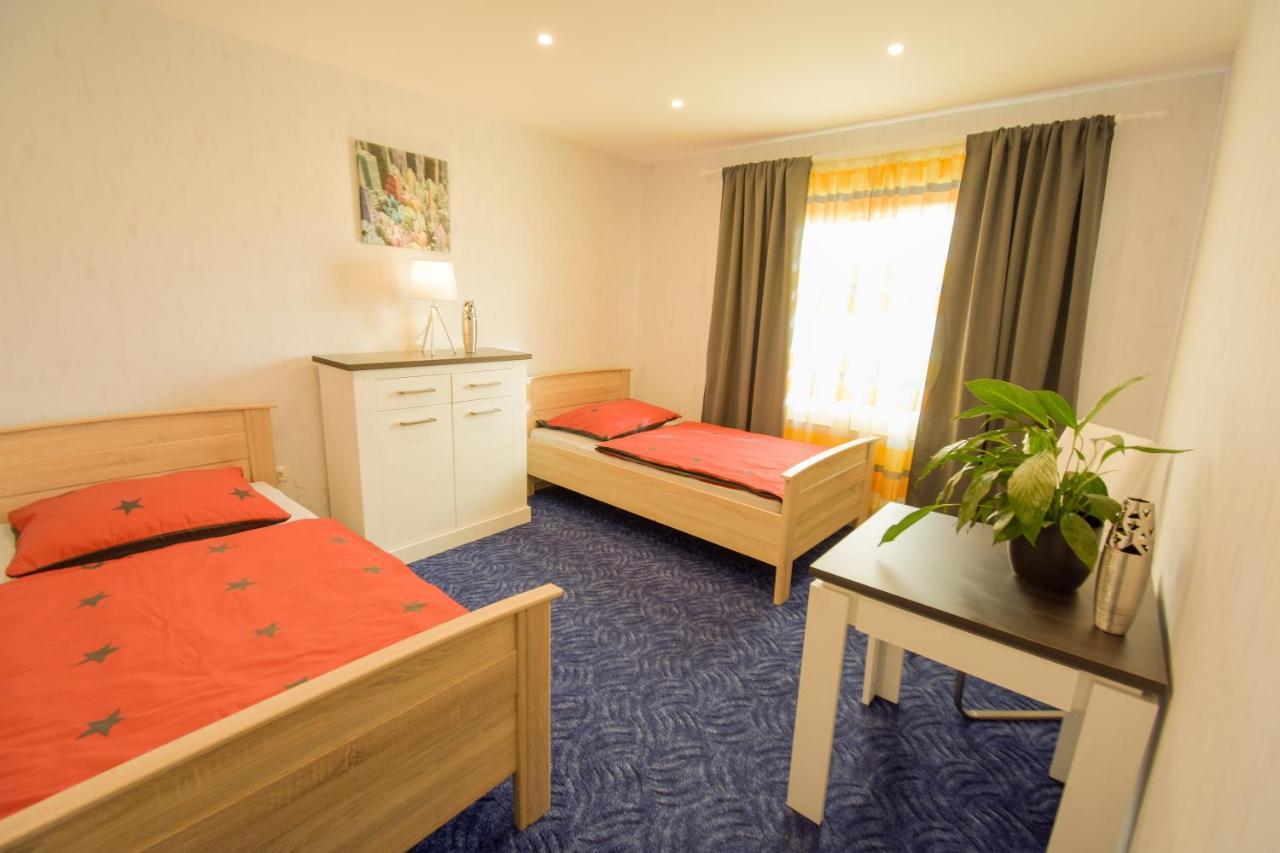 Mainzimmer - Business Apartments Hasloch  Exterior photo